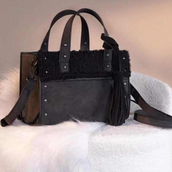 NWT Wrangler Sherpa Mini Tote Crossbody Bag - Black - Picture 1 of 12